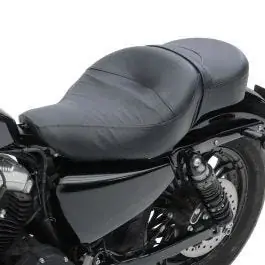 Billig Doppel Sitzbank passend für Harley Davidson Sportster 1200 CA Custom 13-16 CM Sitz Craftride